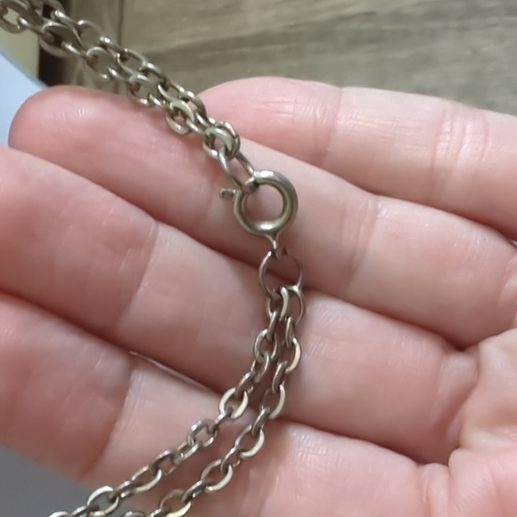 Vintage Orange Lucite Articulated Fish Necklace - Picture 7 of 7